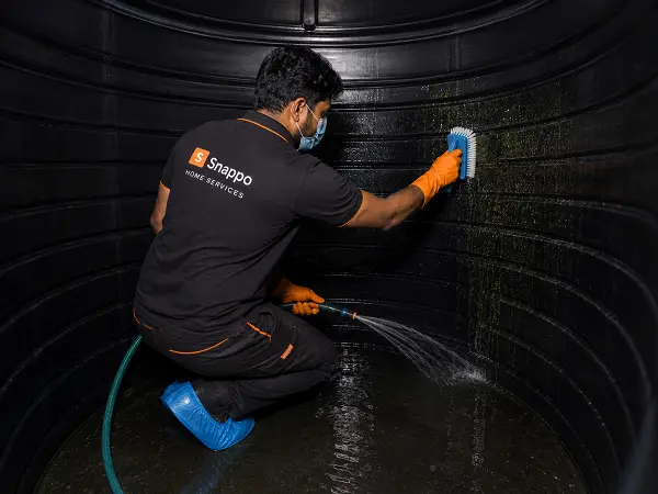 Sintex and plastic water tank cleaning in Aligarh